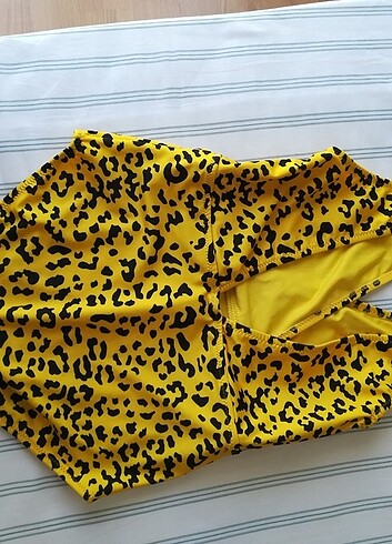 m Beden Leopar desenli mayo