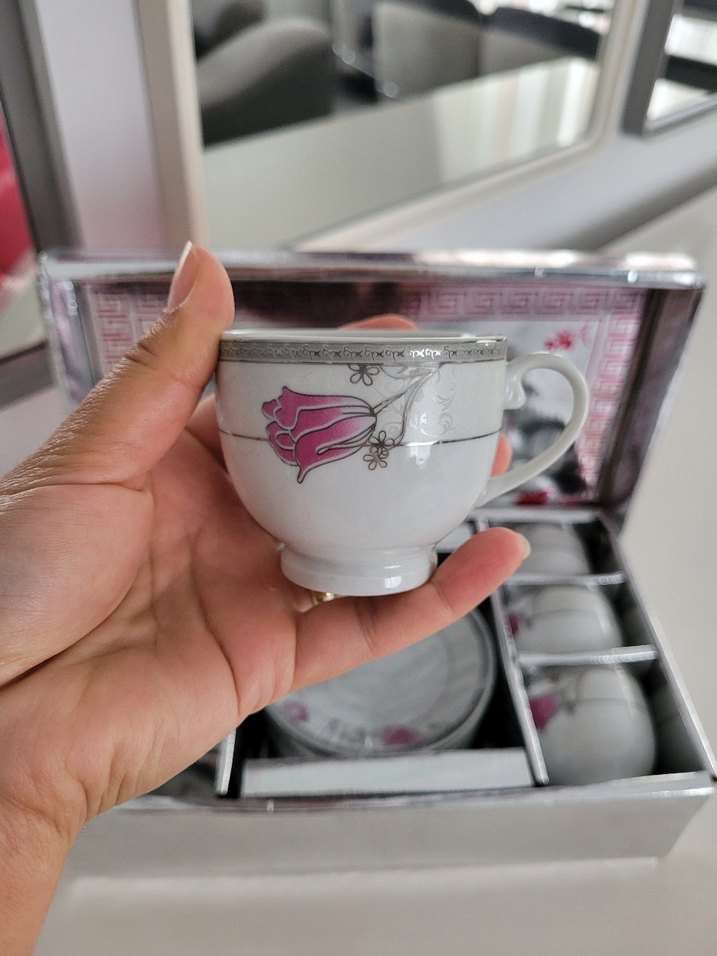 Beyaz Çiçek Desenli Kahve Fincan Seti - Görsel 2