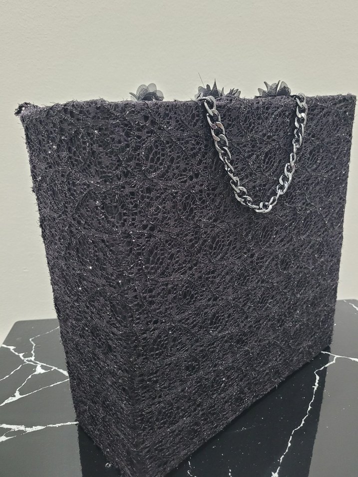 Zincir Detaylı Siyah Gotik Kadın Çanta - Görsel 2