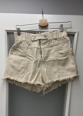 Bej Keten Kuşaklı Mini Şort