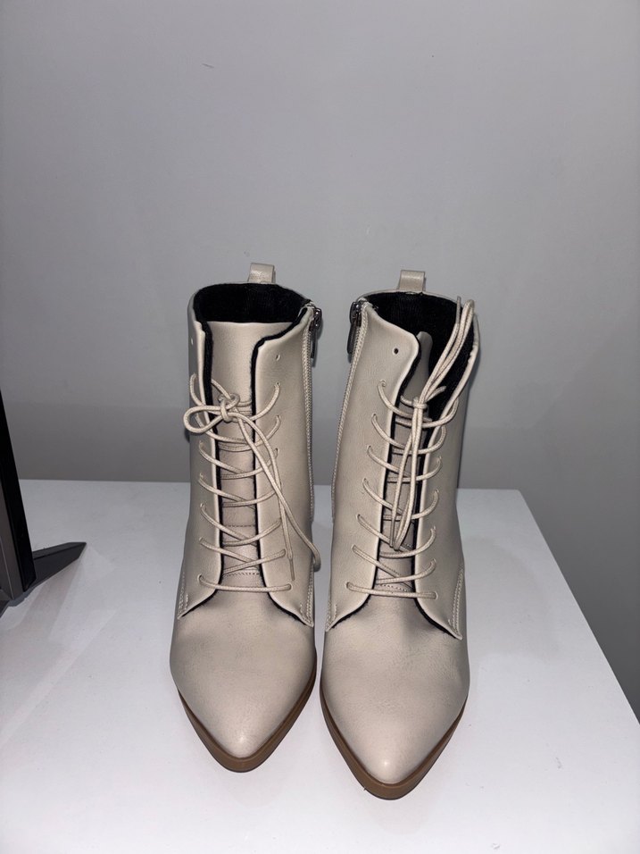 Bağcıklı bot bej deri - Görsel 4