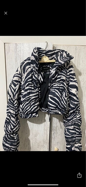 bershka crop mont