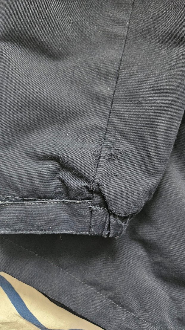 Erkek Çocuk Lacivert Kapüşonlu Yağmurluk - Görsel 4