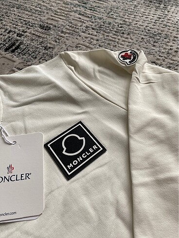 l Beden MONCLER SWEATSHİRT