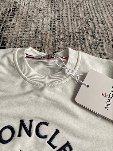 l Beden MONCLER SWEATSHİRT