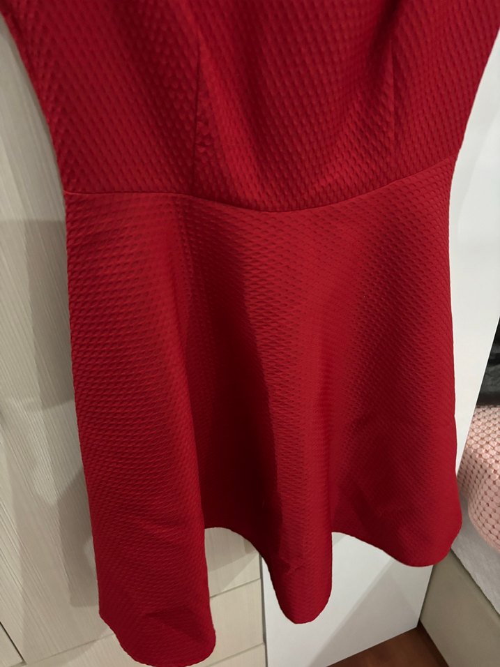 Kırmızı Zincir Detaylı Kolsuz Midi Elbise - Görsel 5