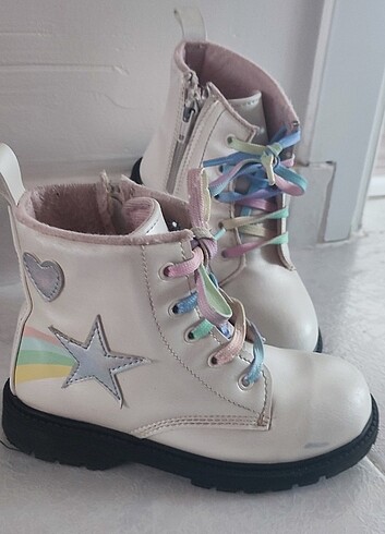 LC Waikiki Kız çocuk bot
