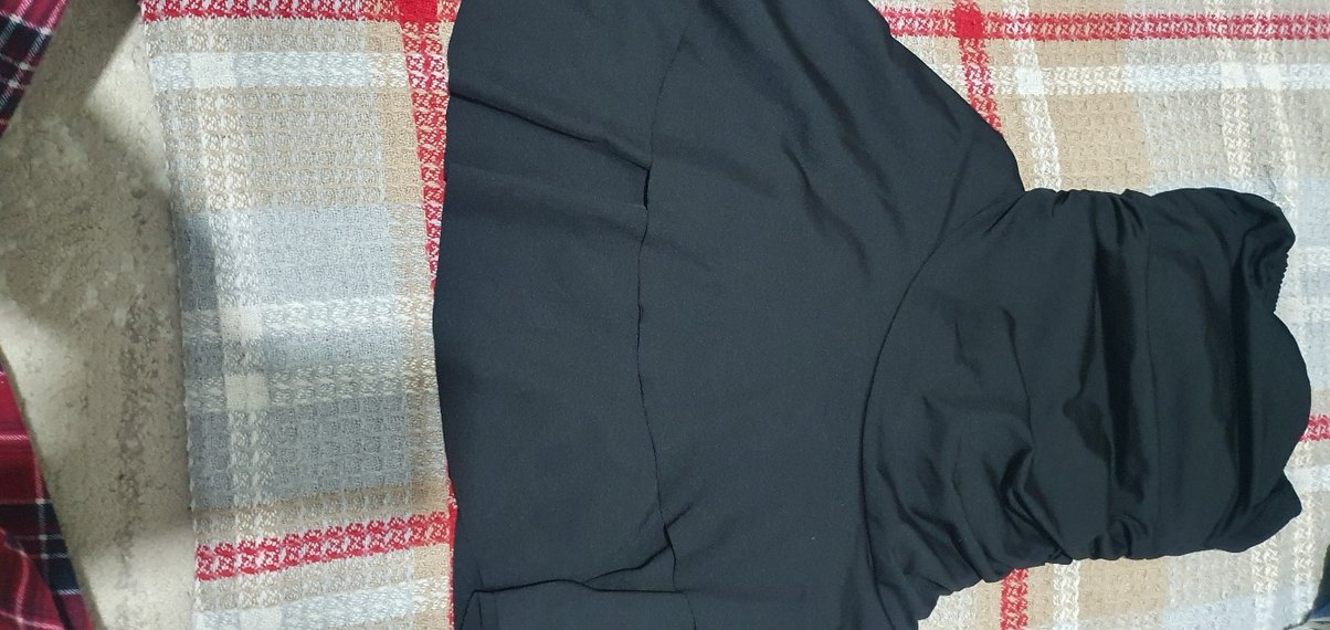 Siyah Yaka Kısa Kollu Midi Üst - Görsel 2