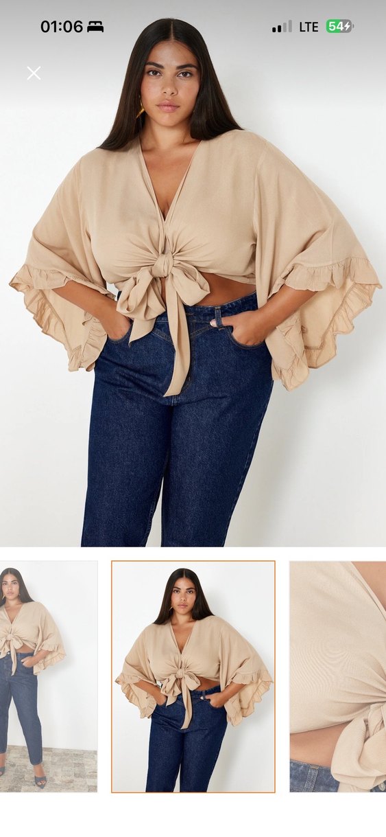 Bej V Yaka Fırfırlı Kadın Bluz - Görsel 3