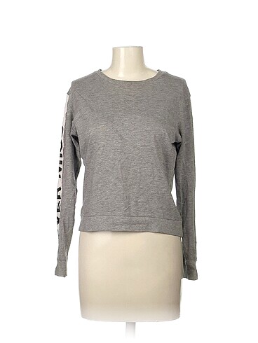 H&M Sweatshirt %70 İndirimli.