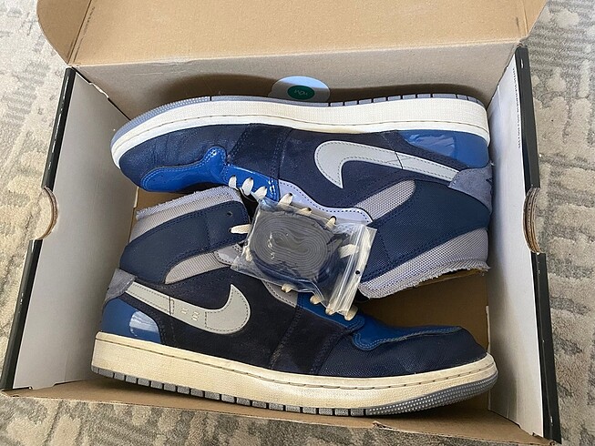 Air Jordan 1 MID SE CRAFT