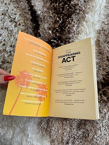 The disappearing act Catherine Steadman ingilizce kitap