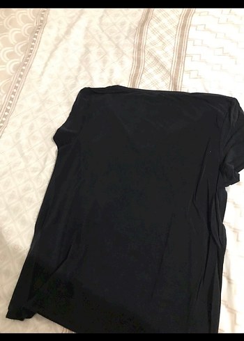 Siyah V Yaka Kısa Kollu Kadın Bluz - Görsel 3