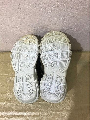 32 Beden Erkek çocuk spor ayakkabı
