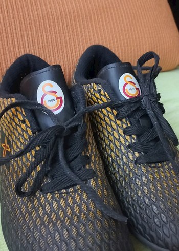 Galatasaray Halı Saha Ayakkabısı