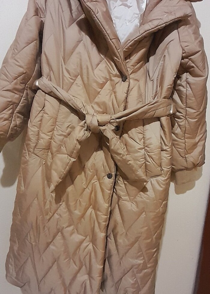 Kadın şişme mont  çepli ve kemerli - Görsel 2