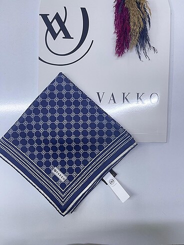 Beden çeşitli Renk Vakko monogram twil ipek eşarp