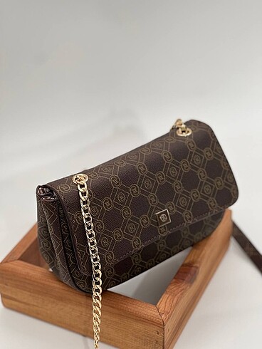 Vakko charm detaylı çanta