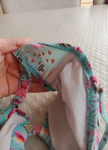 s Beden NBB bikini üstü 