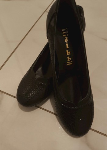 Siyah Yılan Desenli Tokalı Stiletto - Görsel 2