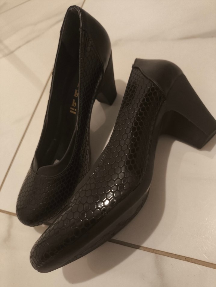 Siyah Yılan Desenli Tokalı Stiletto - Görsel 3