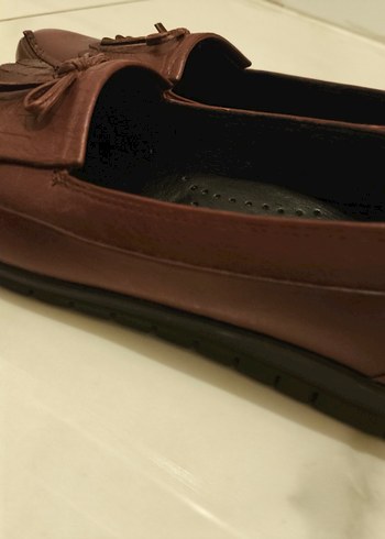 Deri Kadın ve Ayakkabı - Görsel 6