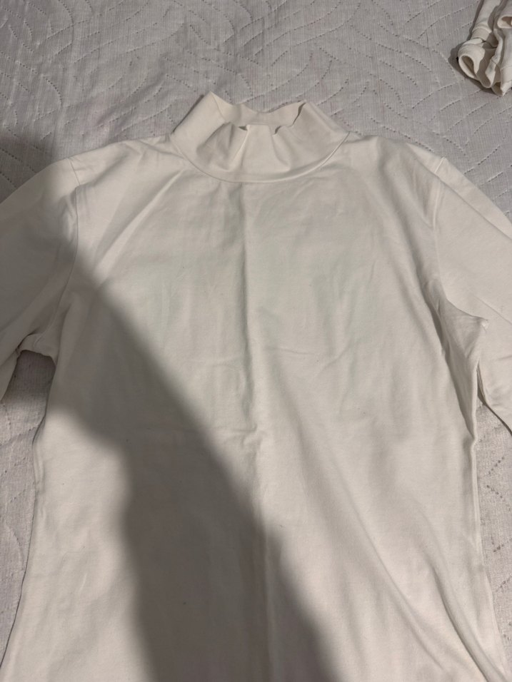 Beyaz Kadın Uzun Kollu Boğazlı Çıtçıtlı bluz body - Görsel 4