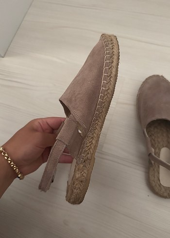 38 Beden Bej Süet Kadın Dolgu Topuklu Sandalet