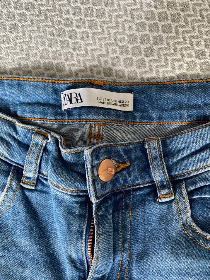 Zara Yıkamalı Dar Kesim Denim Jean — görsel 2/4