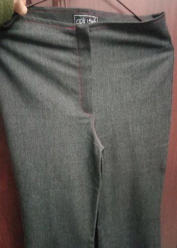 Yırtmaç Detaylı Siyah Kadın Kumaş Pantolon - Görsel 5