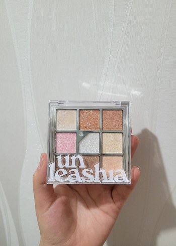 Unleashia Glitter Far Paleti