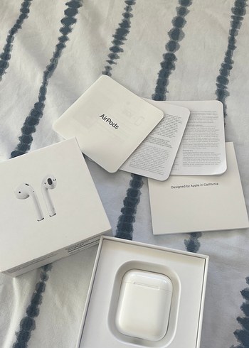 Apple AirPods A2031 Kablosuz Kulaklık Beyaz