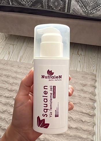 Nutralen Squalen Yüz Temizleme Jeli 150 ml