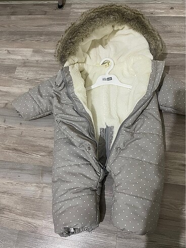 Kız bebek astronot mont