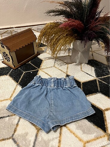 LC Waikiki Lcw kız bebek şortu ????