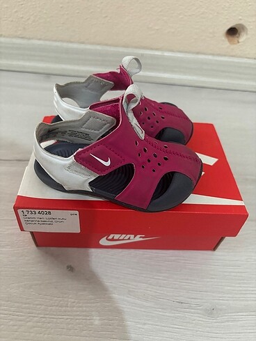 Nike Kız Bebek Nike Sandalet