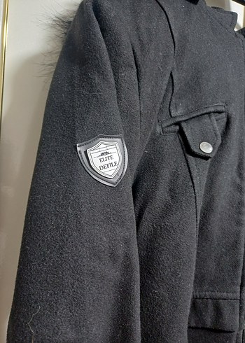 Siyah Diz boy Kadın Kürklü Kapüşonlu Kaşe - Görsel 2