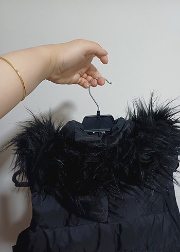 Siyah Uzun Kürklü Kadın Yelek - Görsel 5