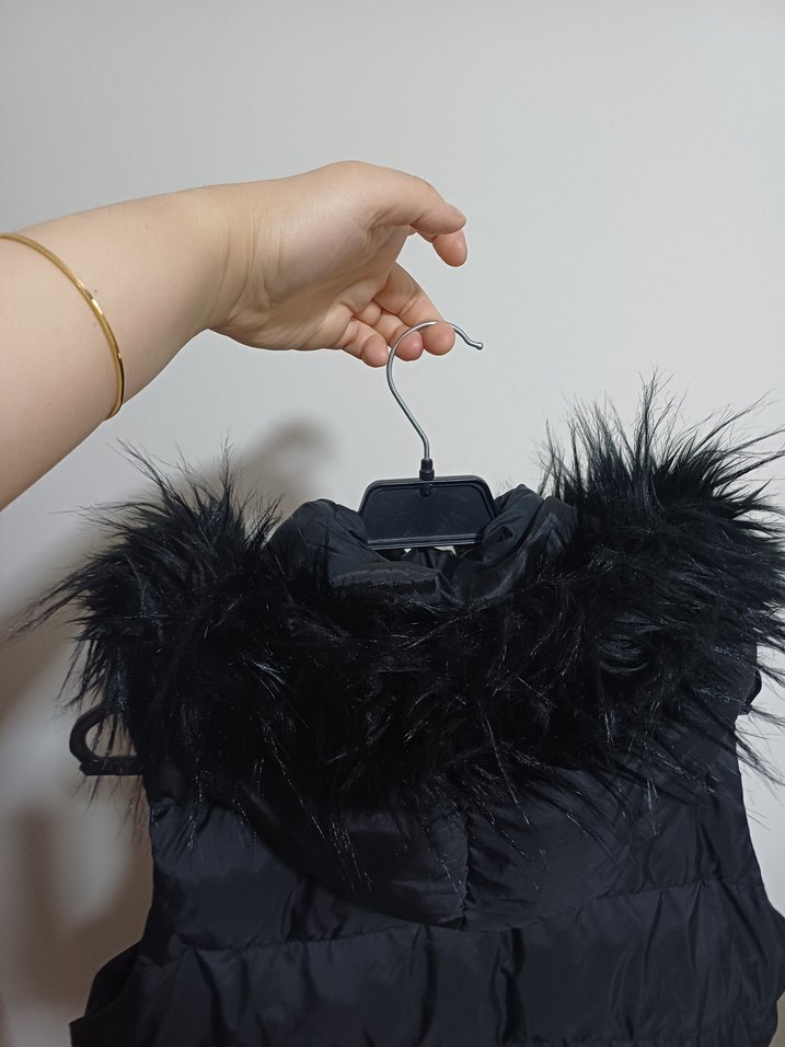 Siyah Uzun Kürklü Kadın Yelek - Görsel 5