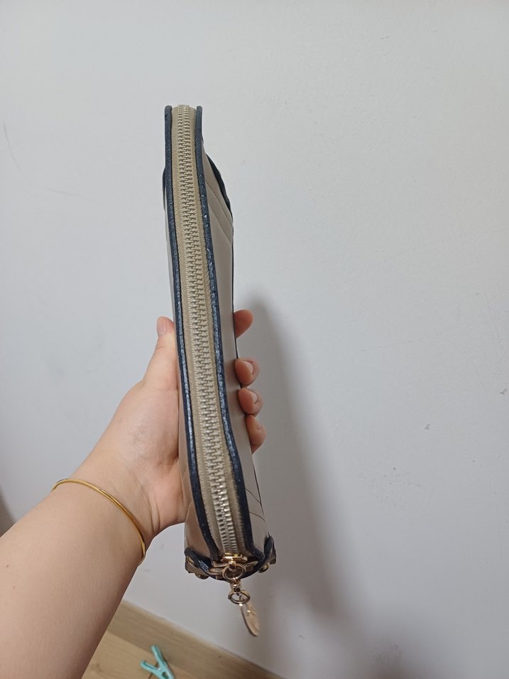 Bej Deri Fermuarlı Kadın Çanta - Görsel 4