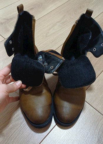 Kahverengi Deri Nakışlı Kadın Bot - Görsel 10