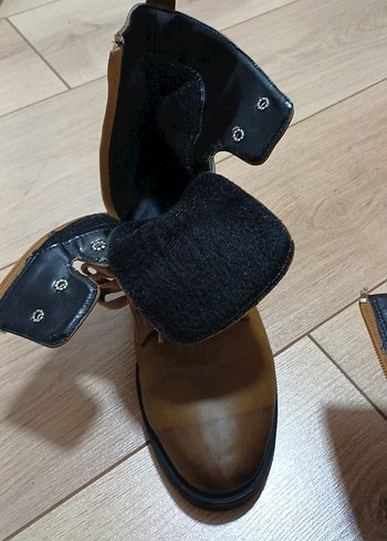 Kahverengi Deri Nakışlı Kadın Bot - Görsel 9