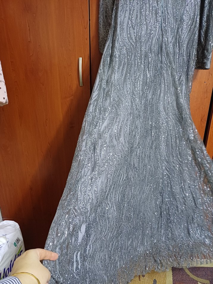 Gri Uzun Kollu simli Elbise - Görsel 3