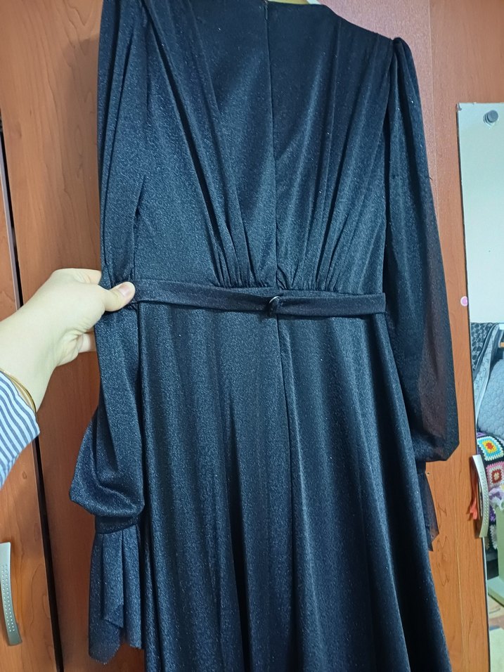 Siyah simli Uzun Kollu tesettur Abiye Elbise - Görsel 3