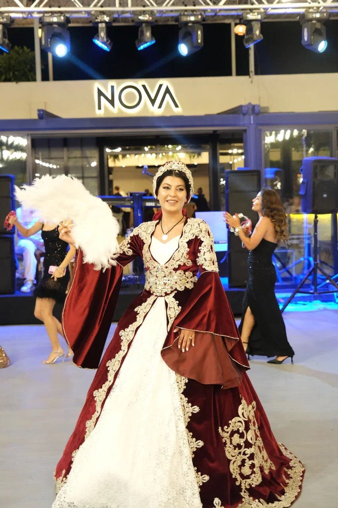 Bordo Kadife Kadın Bindallı Gelinlik - Görsel 2