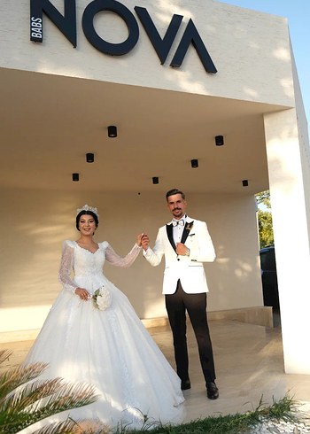 Uzun Kollu Beyaz Prenses Gelinlik - Görsel 10