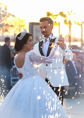 Uzun Kollu Beyaz Prenses Gelinlik - Görsel 6