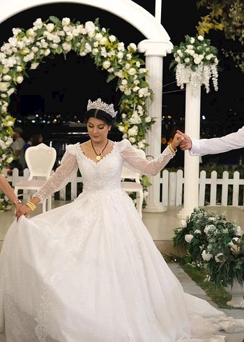 Uzun Kollu Beyaz Prenses Gelinlik - Görsel 3