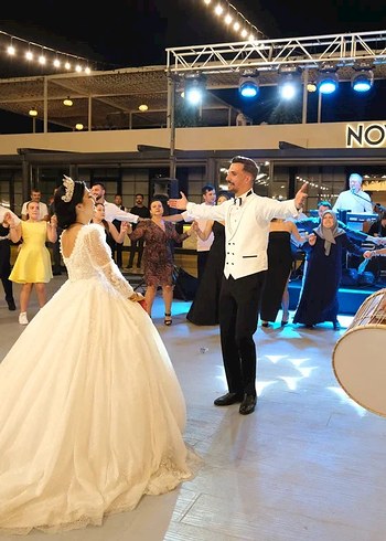 Uzun Kollu Beyaz Prenses Gelinlik - Görsel 4