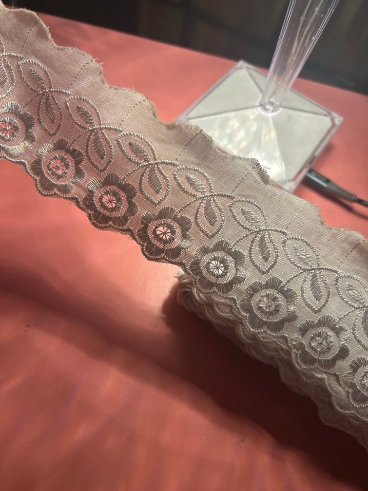 Çeyizlik Çiçek İşlemeli Dantel Güpür - Görsel 2